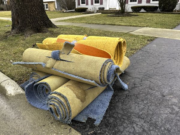 Carpet Haul Away Service in Sun Prairie