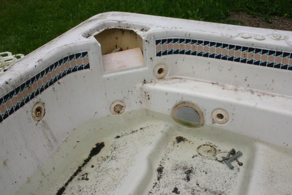 Hot Tub Removal in Sun Prairie