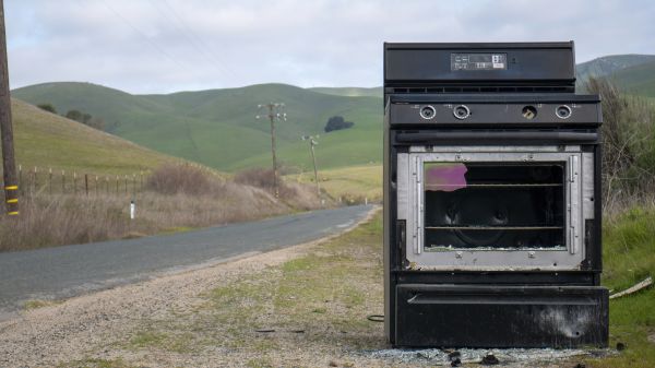 Oven Disposal Service in Sun Prairie